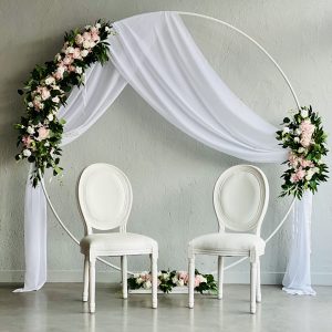 Chaises mariés bois et cuir blanc